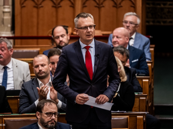 Rétvári Bence szerint Magyar Péter volt a legnagyobb riogató