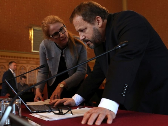 Teljes változás készül? Itt van szó szerint Kármán András pénzügyminiszter váratlan nyilatkozata a 13. és a 14. nyugdíj jövőjéről – a Tisza-kormány más módszert javasol