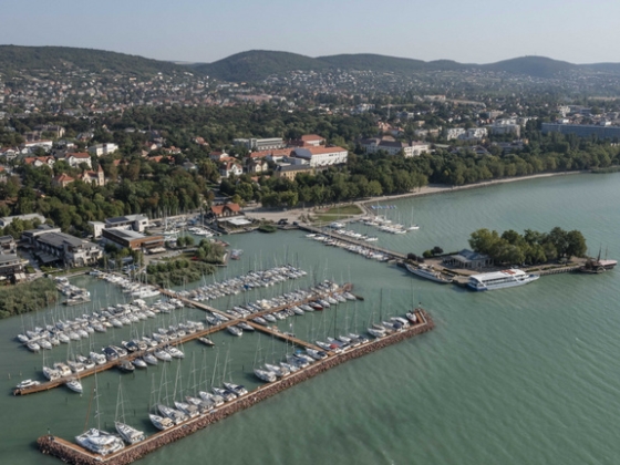 Jön a Real Estate Beach Conference és a 10. Ingatlan Regatta: szeptemberben Balatonfüredre költözik az ingatlanszakma
