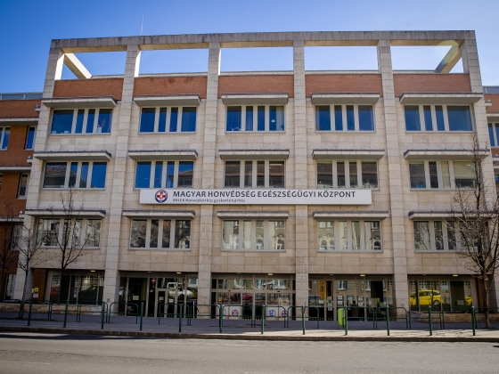 Most érkezett: Kirúgták a Honvédkórház igazgatóját