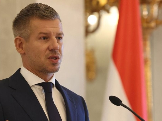 Botrány a parlamentben: elvették a szót Magyar Pétertől – visszaszólt a levezető elnök