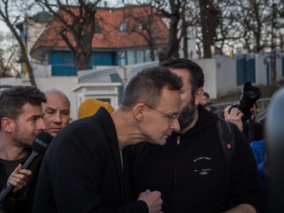 Szijjártó elállt a Telex elleni perétől