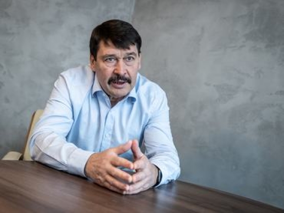 Nem nyeli le az államosítást Áder alapítványa: jogi útra terelik a Kék Bolygó ügyét