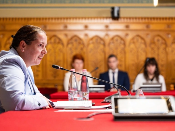 „Ebből a döntésből is az látszik, hogy Ruff Bálint a kormány személyzeti parancsnoka” – Schiffer és Jámbor Unger Anna jelöléséről