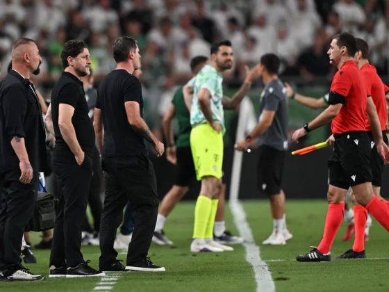 Káosz a Fradi El-csodája után: hiába mondott le, nem távozhat a Trabzonspor edzője