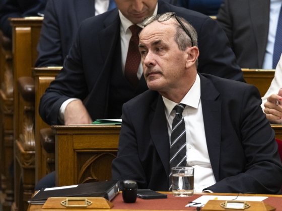 Hegedűs Zsolt felmentette a Honvédkórház főigazgatóját