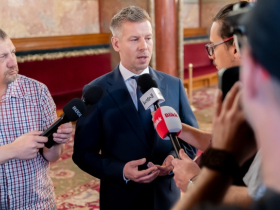 Magyar Péter üzent Unger Anna bírálóinak, és azt is elárulta, mi lesz Ligeti Miklóssal