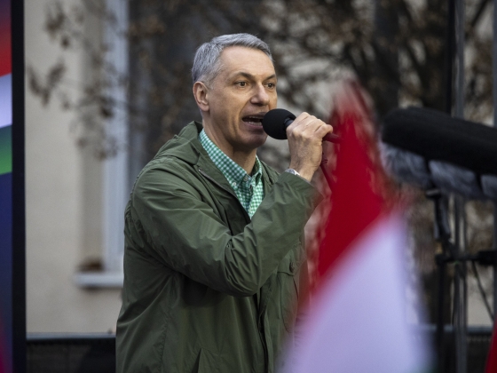 HVG: Hűtlen kezelés gyanúja miatt indult eljárás, amiért a kampányidőszakban Lázár János milliárdos MÁV-tartozásokat engedett el