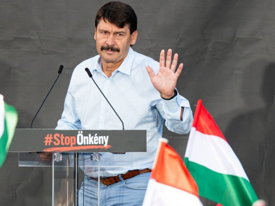 Áder a Kék Bolygó Alapítvány megszűnéséről: „A magyar igazságszolgáltatás még útját állhatja ennek a politikai ámokfutásnak”