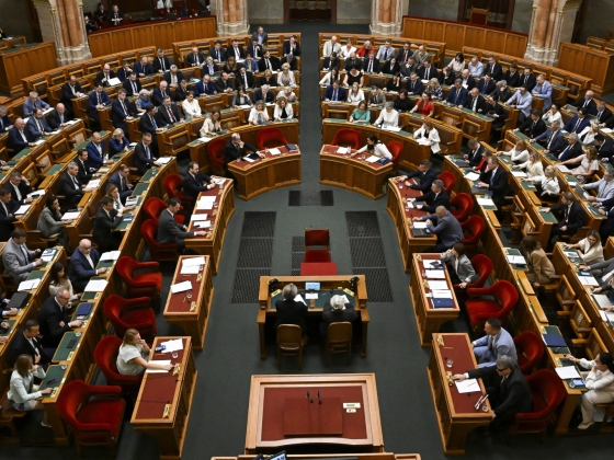 Kármán András bejelentette: megszavazta a parlament a fontos áfacsökkentést
