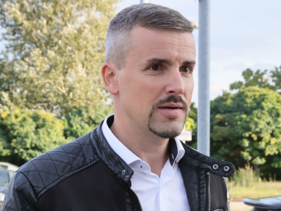 Jakab Péter most jelentette be, hogy visszatér: „A zászlót átveszem, s tovább viszem...”