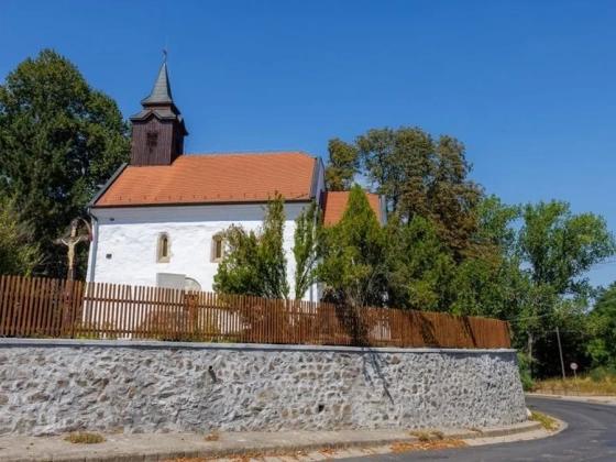 Apró templom, hatalmas titok: elképesztő kincset őriznek a nógrádi falak