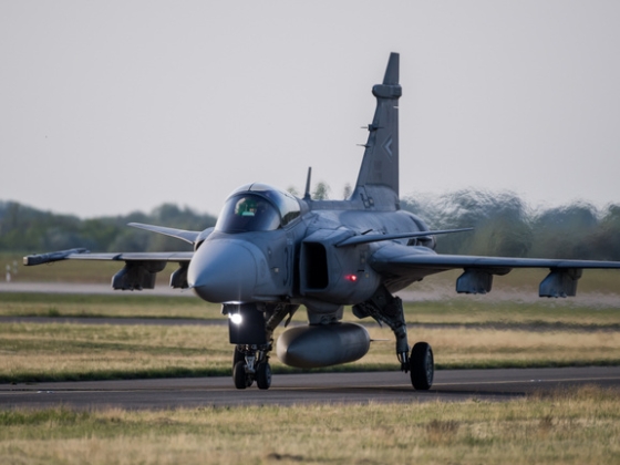 Riasztást kaptak a magyar Gripenek, azonnal akcióba lendültek
