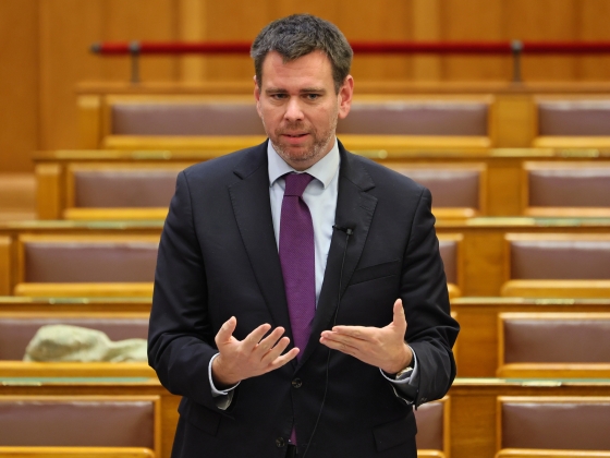 Vitézy Dávid: büntetőfeljelentést tett a minisztérium az M6-os autópálya üzemeltetése miatt