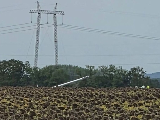 Elkötöttek egy kisrepülőt, a Gripeneket is riasztották miatta + videó