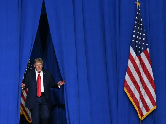 Trump sorozatban lőtte lábon a republikánusokat, a demokraták mégis óriásit kockáztatnak
