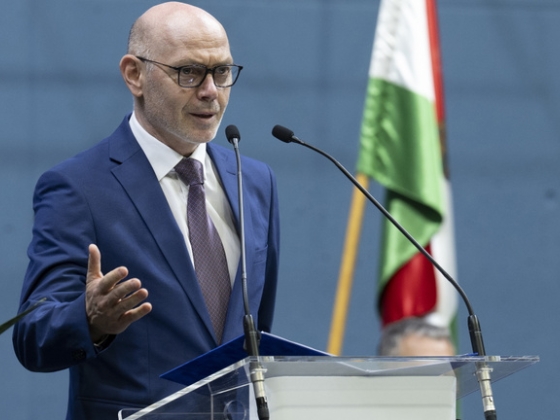 Az államtitkár a Fradiváros-ügyről: Ha lakásra veszel fel kölcsönt, azt nem költheted luxusautóra
