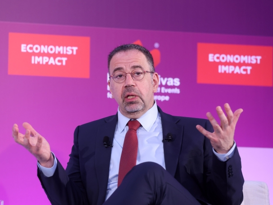 Mi áll valójában a The Economist Acemogluval szembeni állításai mögött?