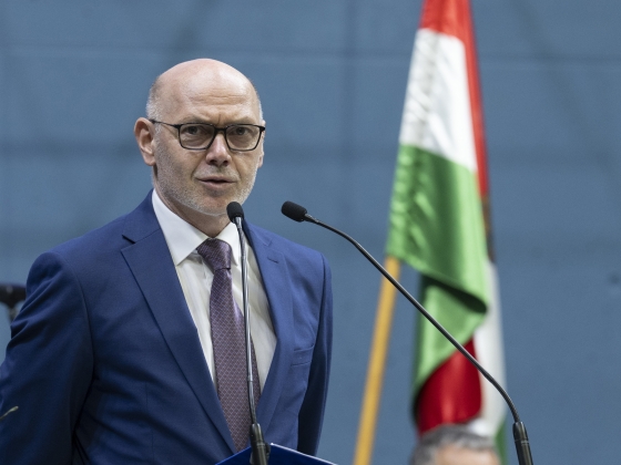 Ismét üzent Kálnoki-Kiss Attila a Fradiváros-ügy kapcsán: „Ha lakásvásárlásra veszel fel kölcsönt, azt nem költheted luxusautóra”