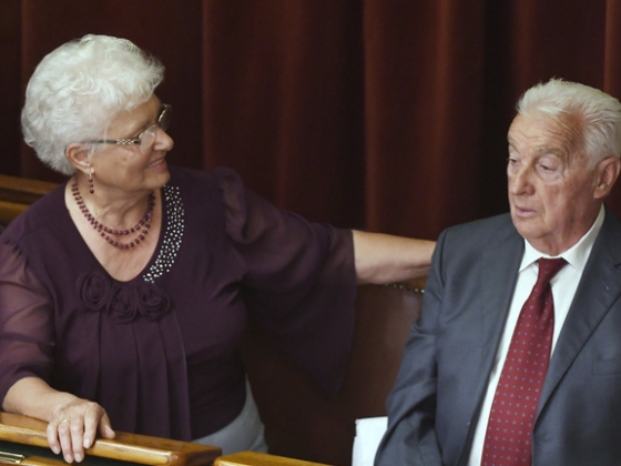 Egy horvátországi benzinkúton kapták lencsevégre az Orbán család tagjait