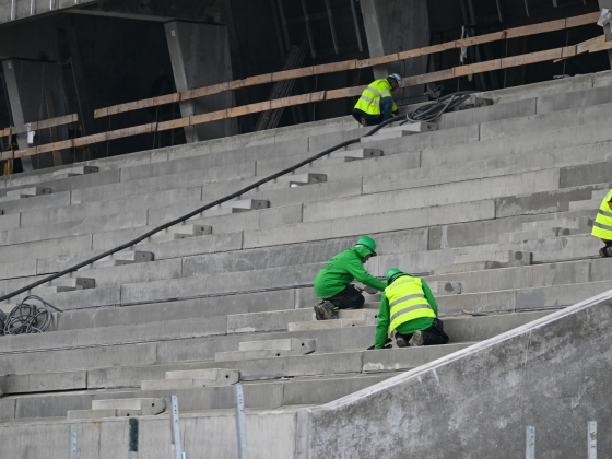 Jön a nagy fordulat a magyar fizetéseknél: adócsökkentéssel érkezhet a kétszámjegyű béremelés