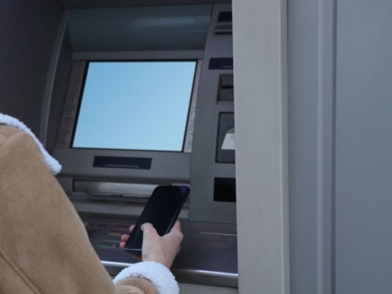Bejelentették az ősz első nagy bankszünnapját: itt a hosszú lista arról, mi nem lesz elérhető – készülhetnek a bankolók