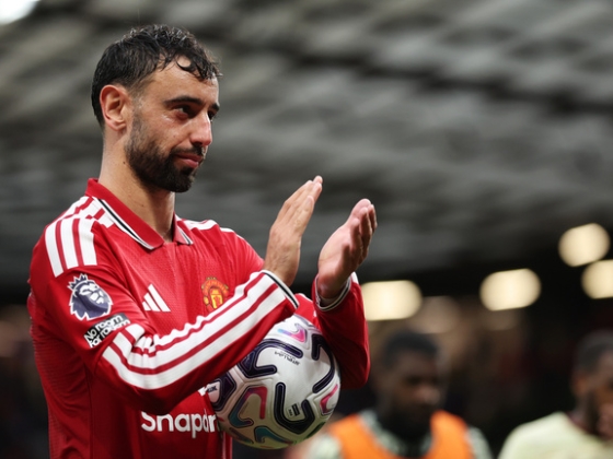 Bruno Fernandes mesterhármasig jutott, ötöt vágott az újoncnak a hátrányból felálló Manchester United