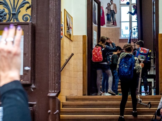 Béremelés vagy sztrájk: tisztázást vár a PDSZ az oktatási minisztertől a tanévkezdésig
