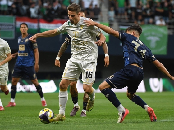Segített a VAR is, Lisztes góljával nyert a Puskás Akadémia ellen a Ferencváros