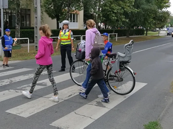 Iskolakezdés: frissítsük a diákok KRESZ-tudását, különös tekintettel az elektromos rollerekre vonatkozó szabályokkal!