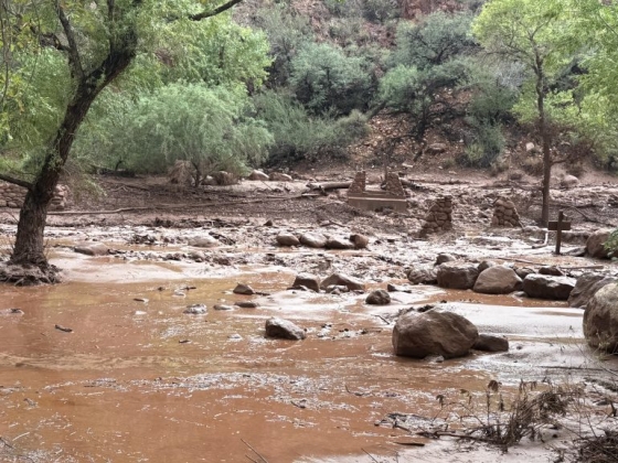 15 turista eltűnt, miután villámárvíz sújtotta a Grand Canyont