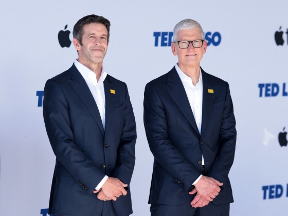 A héten veszi át az Apple irányítását Tim Cooktól az új főnök