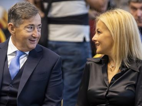 Várkonyi Andrea sem hagyhatta: Mészáros Lőrinccel léptek közbe a főúton – egy teknős került bajba