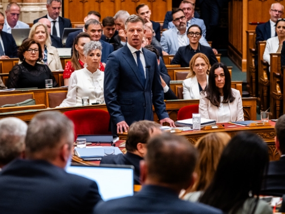 Magyar Péterék vizsgálatának árnyékában produkált óriási rekordot a 4iG