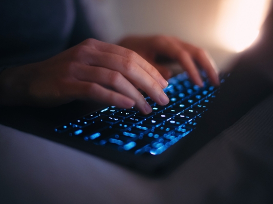 Az Adobe több mint 4 milliárd dolláros AI-programmal tör be a szaúdi piacra