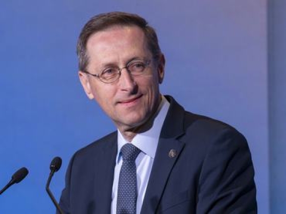 Varga Mihály nem titkolózik tovább: közel ezer oldalnyi adatot adott át az MNB