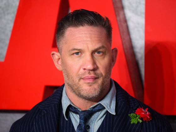 Rapperkarrierbe kezdett Tom Hardy: már ki is adta első albumát a Venom-filmek sztárja
