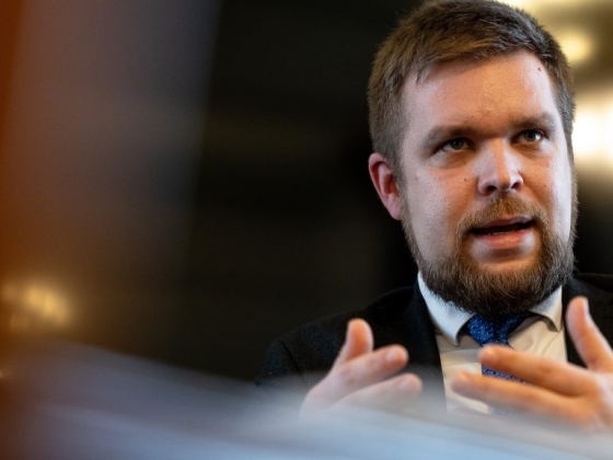 „Te szerencsétlen” – mondta a képviselő a polgármesternek a győri közgyűlésben