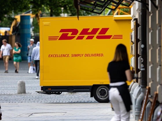 Felrobbantották az oroszok a DHL raktárát