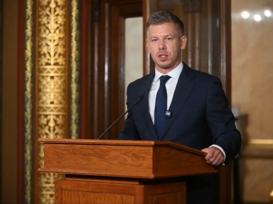 Magyar Péter kész tárgyalni Horvátországgal az INA és a Mol kapcsolatáról