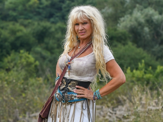 Bíró Ica drámai vallomása: szülei haláláról és a „Báthory-örökségről” mesélt a Metal Lady