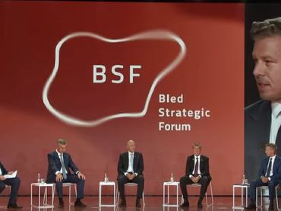 Magyar Péter: Magyarország „simán” megkapta a befagyasztott uniós forrásokat