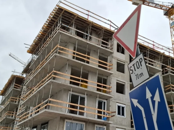 Erőltetett menetben vizsgálják felül az Otthon Start-os és rozsdaövezeti lakásépítéseket