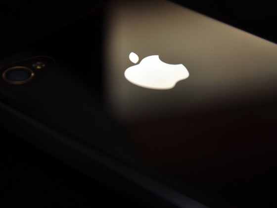 Korszakváltás a világ legértékesebb cégénél: nehéz örökséget vesz át az Apple új vezérigazgatója