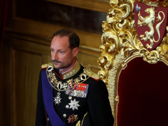 Norvégia új királya letette esküjét
