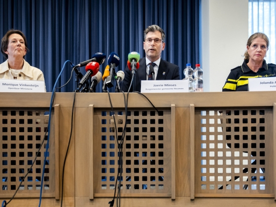 Egy ember meghalt, két rendőr pedig megsebesült egy hollandiai lövöldözésben