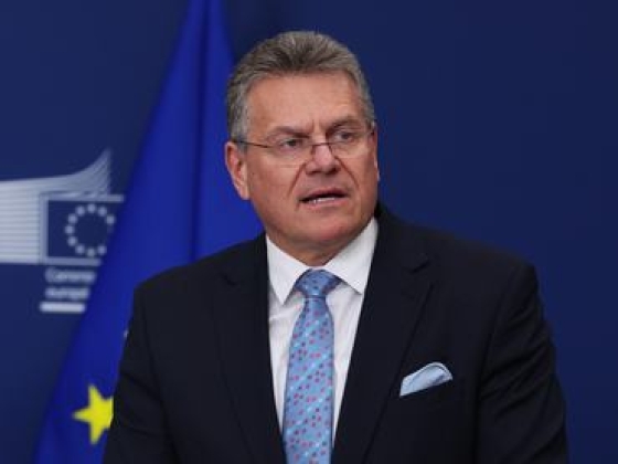 Kína elszívja Európa pénzét: napi egymilliárd eurós lyukat próbál betömni Brüsszel