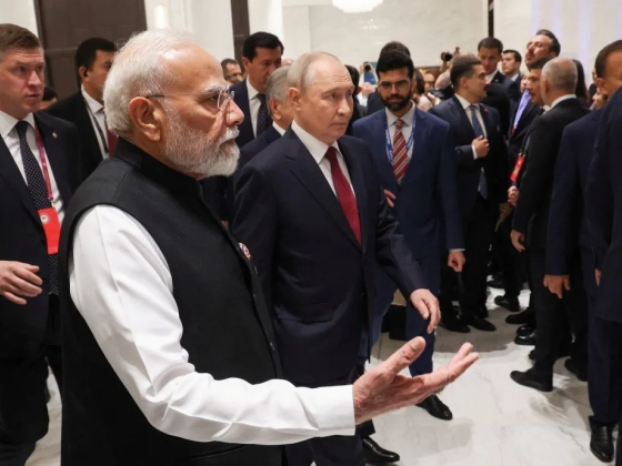 Modi arra kérte Putyint, az emberiség érdekében hagyja abba a háborút, az orosz elnök láthatóan feszült volt ettől
