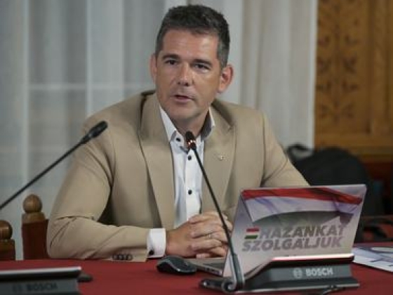 A legradikálisabb megoldással lépne fel a pedofil bűnelkövetők ellen a Mi Hazánk, törvényjavaslatot nyújtottak be