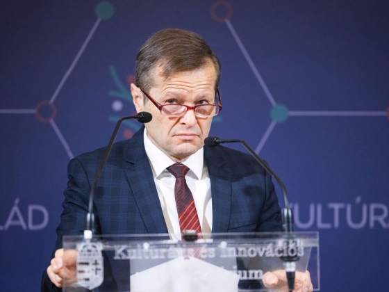 Nem érdekli az MTA-t Krausz Ferenc véleménye, hallgat a kormány tudományos világ ellen folytatott hadjáratáról